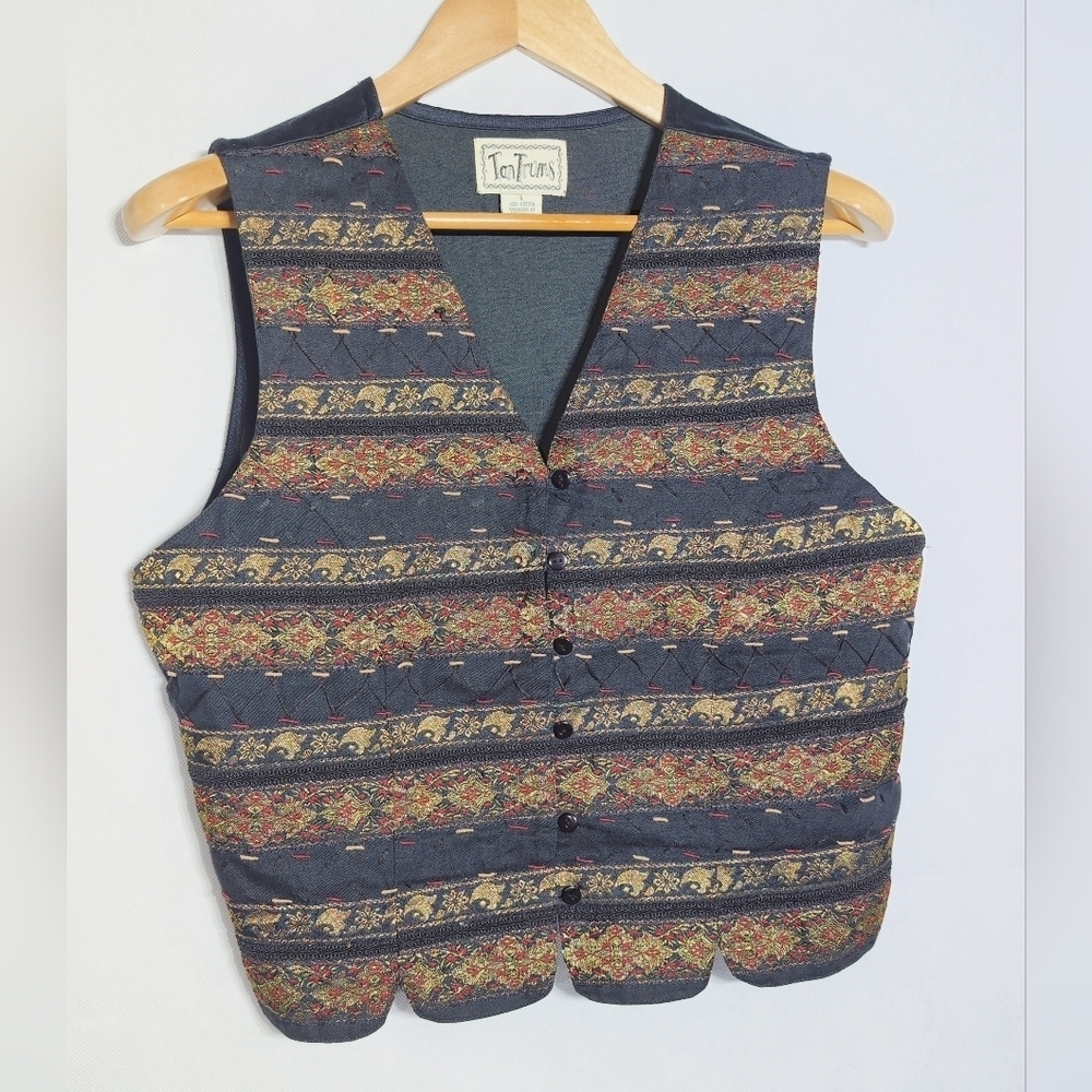 Vintage Tantrums Patterned Sz L Vest with Black Red and Gold Accents